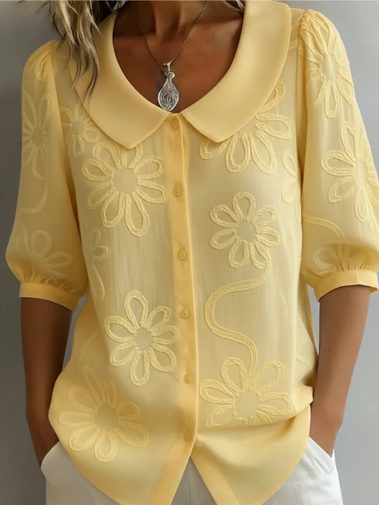 Blusa com Flores Bordadas